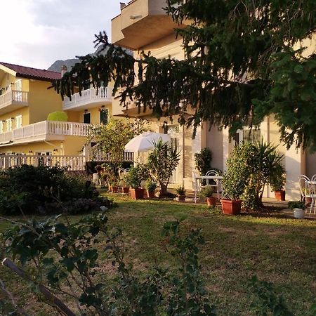Apartments Sretna Градац Экстерьер фото